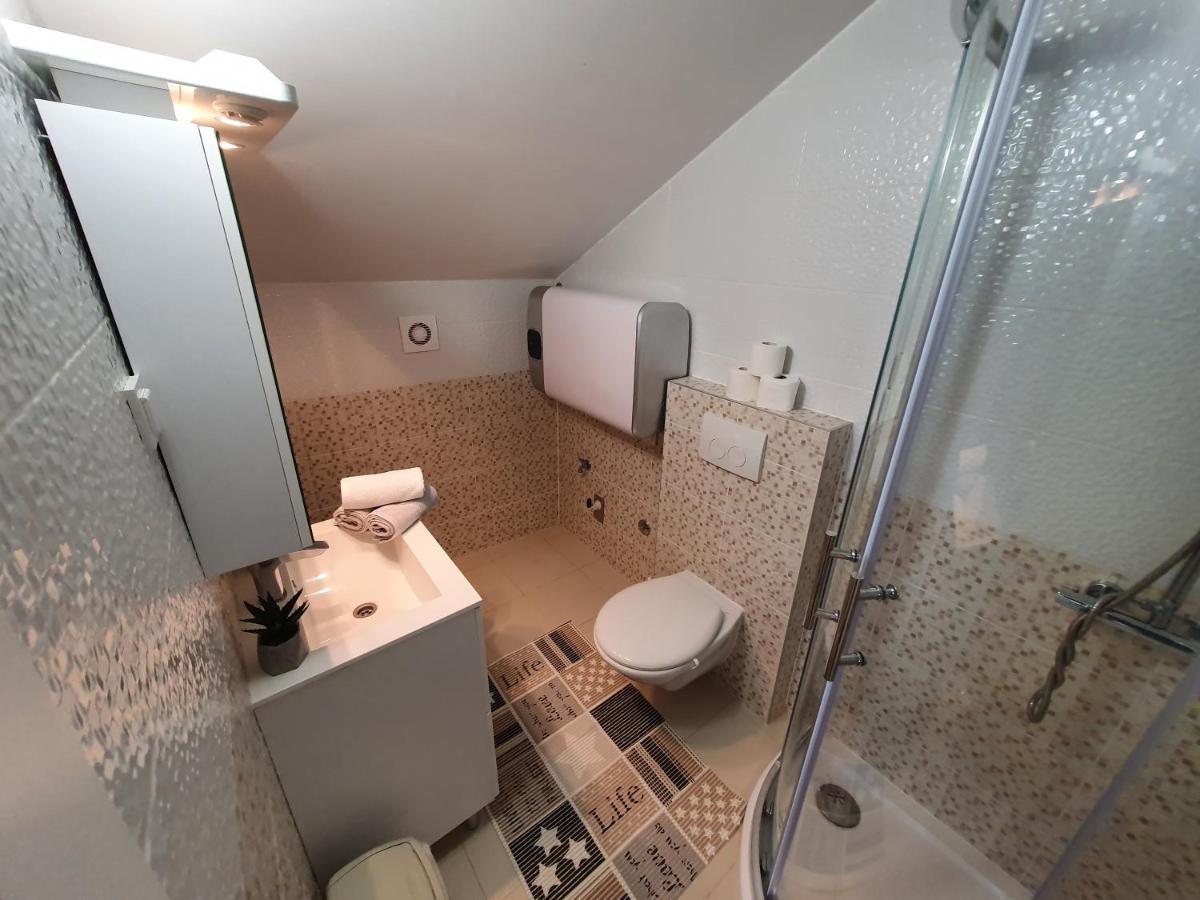 Apartaments Ukic Prvic Sepurine Exterior foto